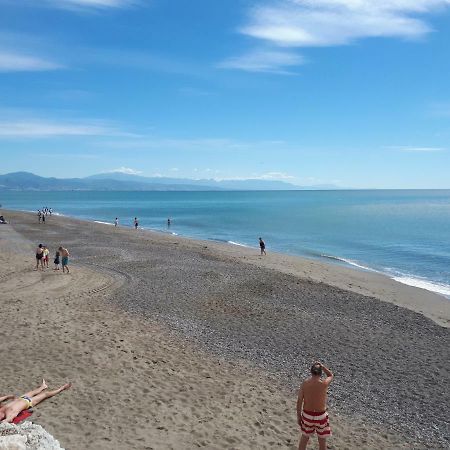 Carihuela Park Palace Torremolinos Dış mekan fotoğraf