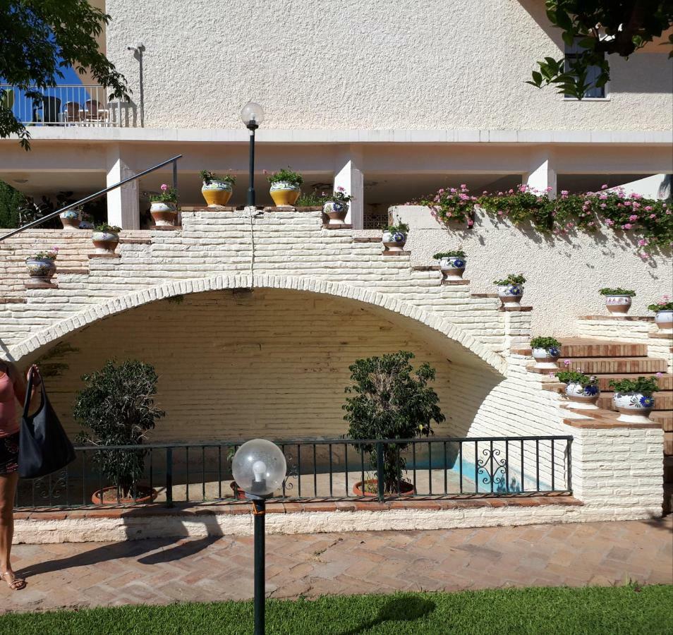 Carihuela Park Palace Torremolinos Dış mekan fotoğraf